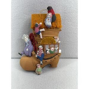 VTG T&R Floyd Old Lady Lived in a Shoe Plush Ornament 1989 Christma